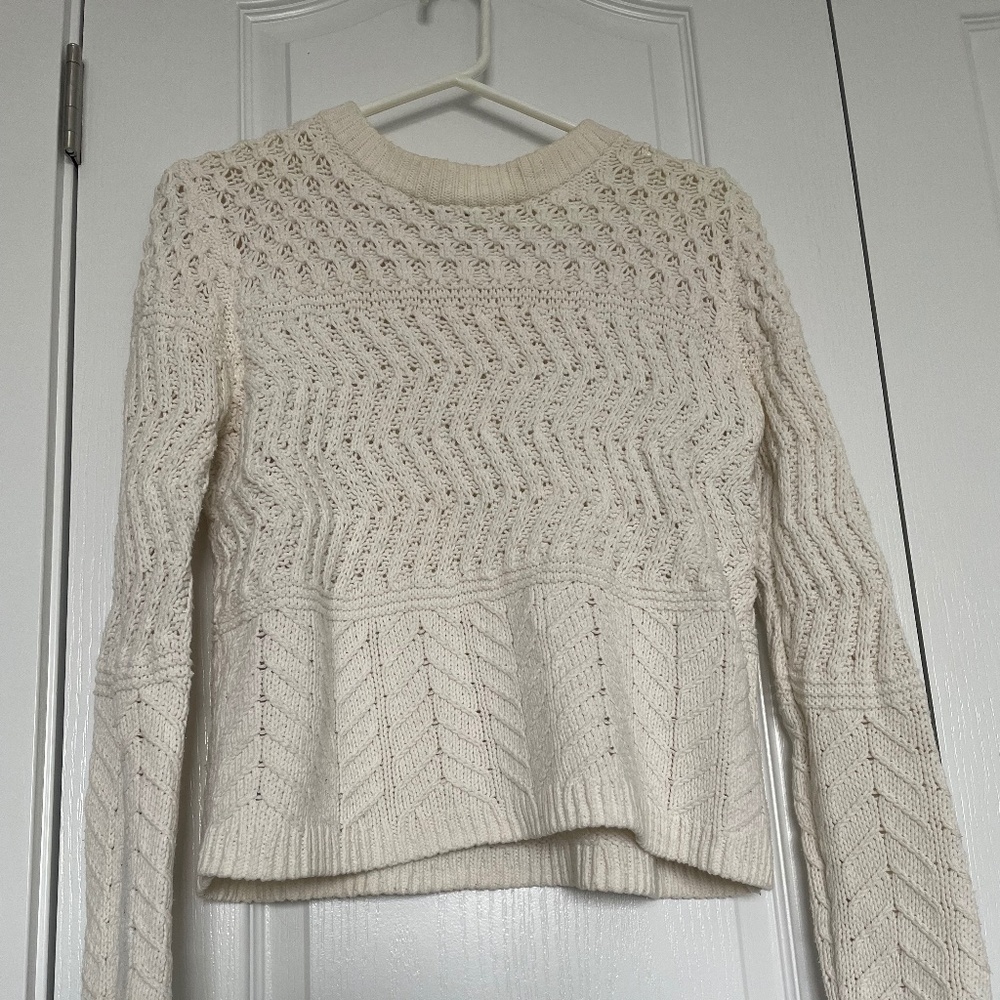 Off white knitted sweater